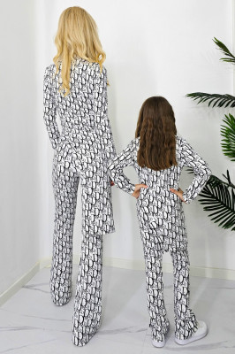 Set casual mama/fiica Agathea, pantaloni tetra evazati si bluza lunga asimetrica, White Disco 4