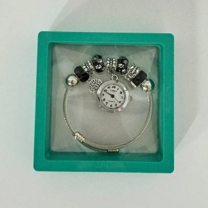 Ceas elegant Silver VSH cu pandativ, margele tip Murano si bratara reglabila, Verde