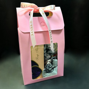 Pachet cadou pentru femei, Sweet Pink, cu esarfa, bratara martisor, Praline Ferrero Rocher si Raffaello, set din 10 trandafiri de sapun, in cutie cadou, Albastru1