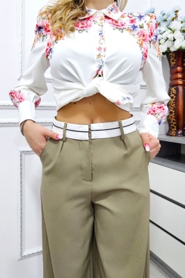 pantaloni kaki cu croiala large