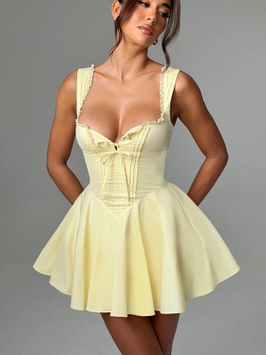 Rochie scurta babydoll SELVIA, cu nasturi si croi corsetat reglabil, Galben Pai, Marime S/M