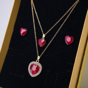 Set accesorii Danser a Deux, din inox, cu cercei, sirag cu doua lanturi si pandativ cu pietre, in cutie eleganta, Gold Heart Rosu 3