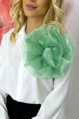 Camasa office Alizee, cu accesoriu floral din organza, Alb/Verde, Marime S/M 3