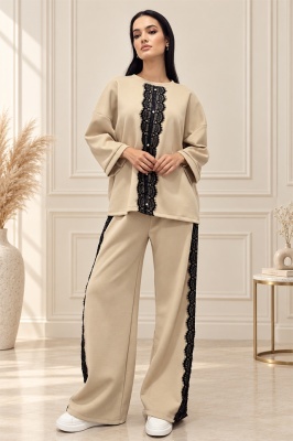 Compleu casual Alberta, cu insertii din dantela si perle, Crem, Marime OneSize
