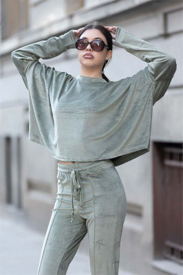 Compleu de catifea Beya - pantaloni cu banda sub talpa si bluza larga - Olive