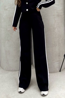 Compleu de dama Sporty LINES, cu imprimeu in dungi si jacheta scurta, Negru detalii