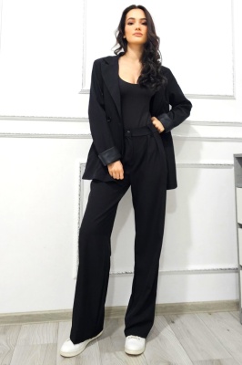 costume cool pentru femei de afaceri 2025