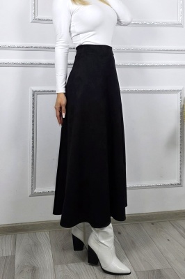 Fusta lunga catifea Tiziana, cu pliuri si croi elegant, Negru detaliu