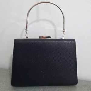 Geanta de ocazie, SYLVI, tip clutch, cu lant detasabil argintiu si piele ecologica, Negru