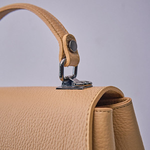 Geanta eleganta, GlamourGrip, din piele naturala, de tip business si curea detasabila, Crem 3