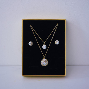 Set accesorii Danser a Deux, din inox, cu cercei, sirag cu doua lanturi si pandativ cu pietre, in cutie eleganta, Flower Gold
