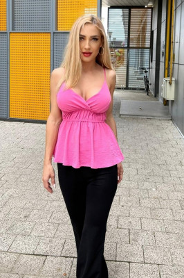 Top Alissa, cu efect baby-doll si decolteu petrecut, Roz1