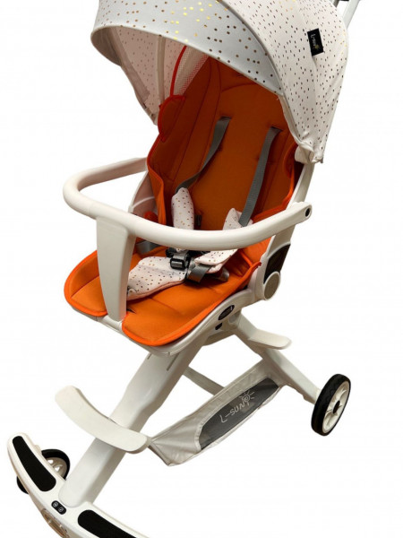 Carucior bebe sport, C2, scaun reversibil,cu pozitie de somn, cu lumini si muzica, alb