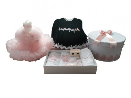 Set complet pentru botez, trusou coronita printesa, lumanare volanase,, cufar, rochita, verde smarald/roz pudra