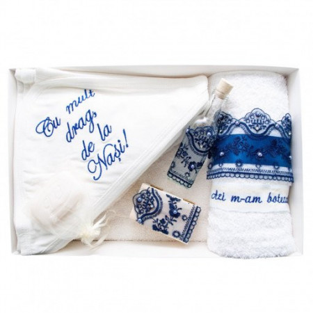 Trusou pentru botez,6 piese,decorat cu dantela bleumarin si perle