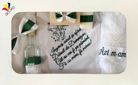 Trusou Botez cu panza brodata, 7 piese verde ppion
