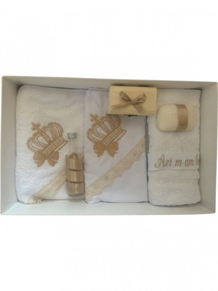 Trusou Botez cu Broderie Coroana cu funda, 7 piese, crem auriu, en gros