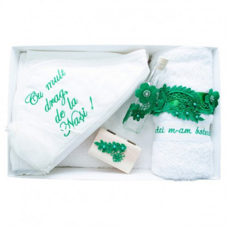 Trusou pentru botez,6 piese,decorat cu mesaj si dantela verde