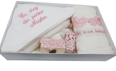 Trusou pentru botez, 7 piese, cu broderie,roz sidef