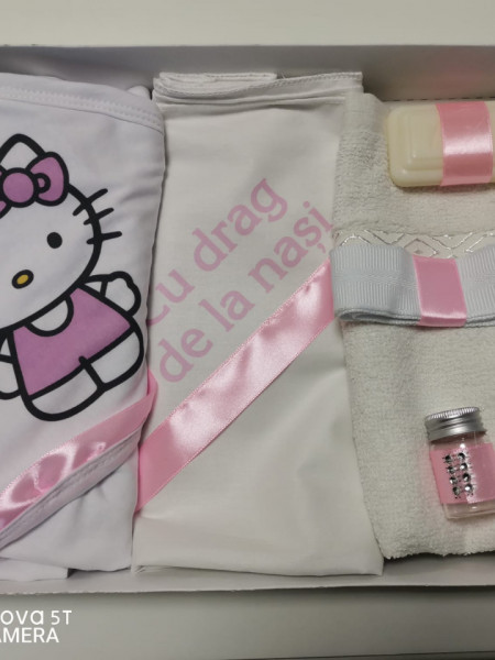 Trusou pentru botez, 6 piese, Hello Kitty ,roz