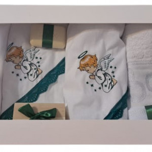 trusou de botez cu broderei ingeras