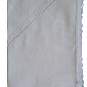 Crasma pentru botez, material bumbac satinat, cu danteluta pe margine, alba, 80*100 cm - Img 1