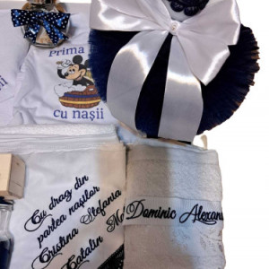 Set de botez Ingeras bleumarin, cu set de prima baita, personalizat - Img 3