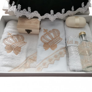 Set complet pentru botez, trusou, coronita printesa, lumanare, cufar, rochita, verde smarald/ivoire - Img 2
