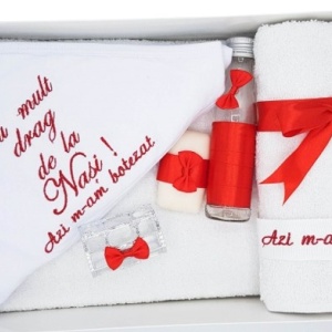 Trusou pentru botez, 7 piese, cu broderie,funda rosie, en gros
