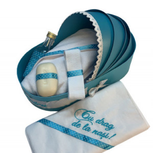 Trusou de botez, in cutie landou, cu personalizare, turquaz - Img 1