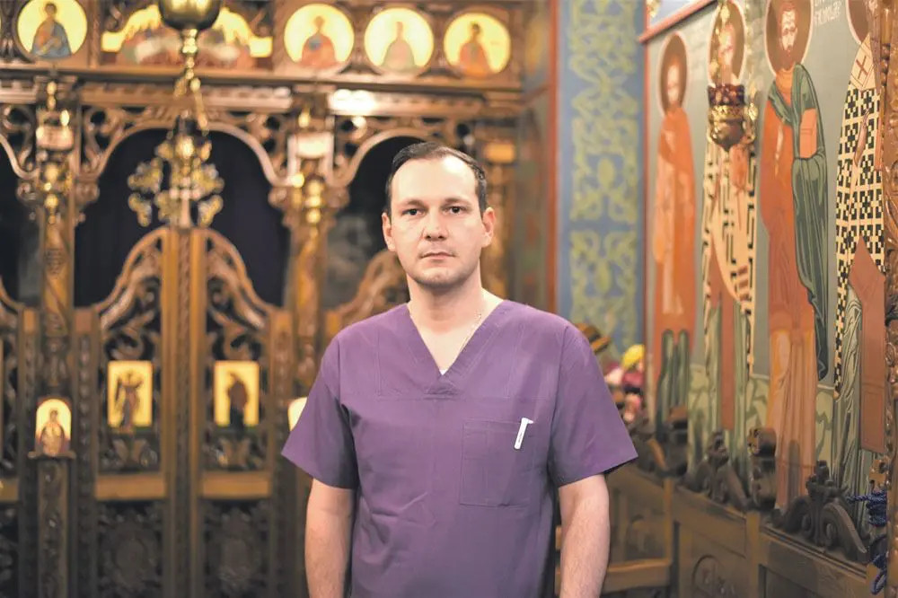 Medic celebru, criticat că a adus credința în spitale: „Medicina este profesia unde Dumnezeu este cel mai prezent”