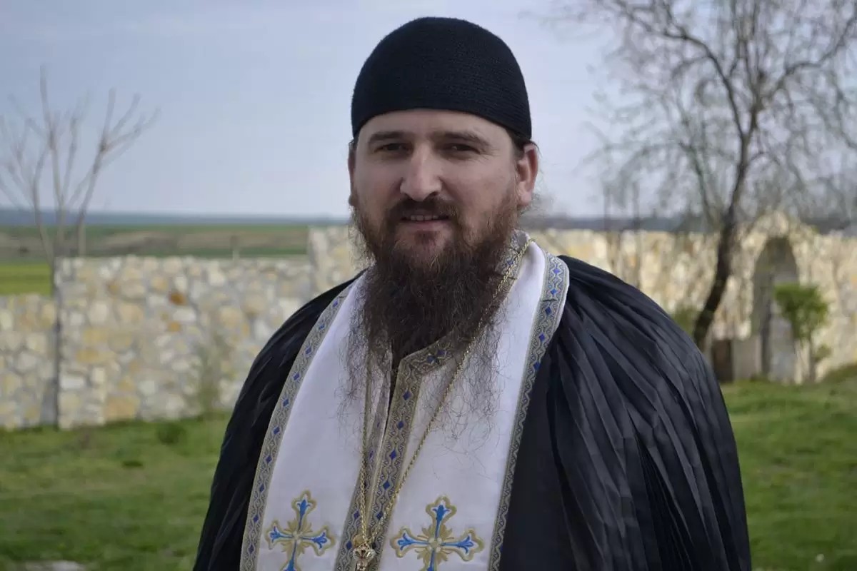 Nu îi poți opri pe cei ce vor să-ți facă rău oricât de bun ai fi tu, dar poți ca tu să nu faci rău nimănui