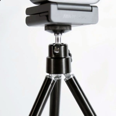 Camera web AI Hikvision 4MP IDS-UL4P/BK, 2K @ 60fps, Auto Framing, focalizare automata SAF, iluminare LED 5 trepte, microfon dual, interfata USB-A/C, trepied inclus, AI Face Beautification - Img 7