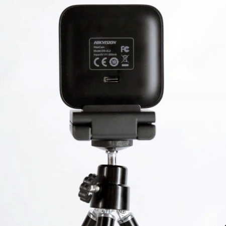 Camera web AI Hikvision 4MP IDS-UL4P/BK, 2K @ 60fps, Auto Framing, focalizare automata SAF, iluminare LED 5 trepte, microfon dual, interfata USB-A/C, trepied inclus, AI Face Beautification - Img 8