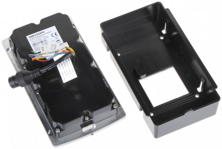 Post exterior videointerfon IP HikVision DS-KV8102-IM pentru 1 familie, rezolutie 1.3MP HD, cititor card IC integrat, iluminare IR 5m, carcasa aluminiu, protectie IP65, montaj ingropat, alimentare PoE/12V, seria Pro - Img 3