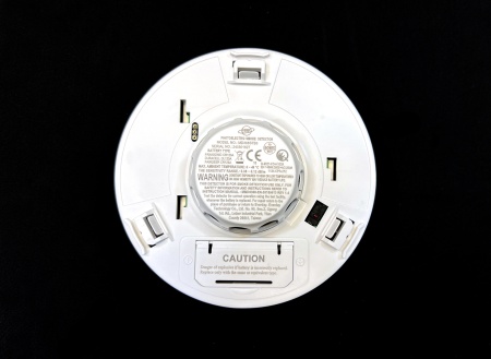 Detector de fum wireless HikVision AX PRO DS-PDSMK-E-WE, senzor fotoelectric de inalta calitate, durata viata baterie 10 ani, comunicare bidirectionala 868MHz, tehnologie Tri-X, buzzer integrat, design compact alb - Img 4