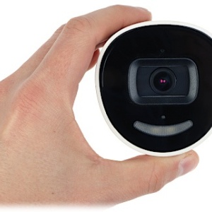 Camera Hikvision IP 2MP AcuSense cu microfon incorporat DS-2CD2026G2-IU(D) - Img 5