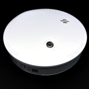 Detector de fum wireless HikVision AX PRO DS-PDSMK-E-WE, senzor fotoelectric de inalta calitate, durata viata baterie 10 ani, comunicare bidirectionala 868MHz, tehnologie Tri-X, buzzer integrat, design compact alb - Img 7