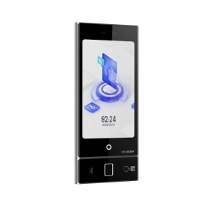 Cititor control acces facial HikVision DS-K1T673DBWFX-QR touchscreen 7 inch, camera 2MP, cod QR, amprente, Bluetooth, Wi-Fi, 50000 carduri, 10000 fete, detectie masca, RS-485, Wiegand, USB, IP65, alimentare 12-24VDC, 2A