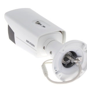Camera Hikvision AcuSense IP 4MP slot card 256GB IR 80m DS-2CD2T43G2-4I - Img 4