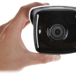 Camera Hikvision AcuSense IP 8 MP IR 80m H265+ slot card 256GB DS-2CD2T83G2-4I - Img 4