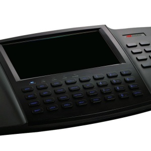 Tastatura control retea Hikvision DS-1100KI(B), joystick 4 axe, ecran tactil pentru preview live si redare, management Video Wall, suport 4000 dispozitive, control Speed Dome, compatibil ONVIF si HikCentral, gestiune 32 utilizatori