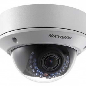 Camera supraveghere IP Dome 1.3 MP HikVision DS-2CD2710F-I(2.8-12mm), rezolutie HD 960p, lentila varifocala 2.8-12mm, infrarosu 30m, alimentare PoE, slot card SD, protectie IP66, Digital WDR, senzor CMOS 1/3 inch, montaj exterior