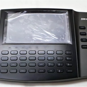 Tastatura control retea HikVision DS-1100KI(C), joystick 4 axe, ecran tactil pentru previzualizare video, control PTZ si Video Wall, operare macro, compatibil ONVIF si HikCentral, suporta pana la 4000 de dispozitive, alimentare PoE - Img 2