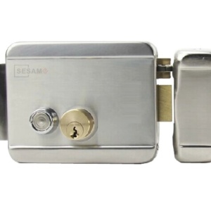 Yala electromagnetica din inox, fail-secure high-safety, Secpral aplicata SEC1, alimentare 9-12VDC, consum 10W, lungime bolt 20mm, nivel zgomot redus, montaj facil, dimensiuni 148x105x39mm, greutate 1.5kg, operare durabila