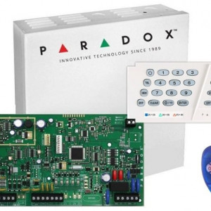 Centrala efractie radio Paradox Magellan MG5050(CT)+K636+REM1, 32 zone, 2 partitii, include tastatura LED K636, telecomanda REM1, cutie metalica AWO152 cu transformator, frecventa 433MHz, 5 intrari zone, 4 iesiri PGM, 32 coduri