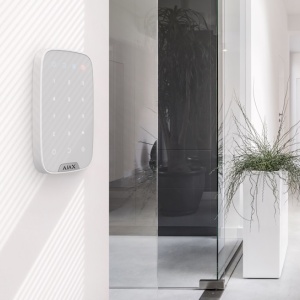 Tastatura control wireless Ajax KeyPad Jeweller, comunicare bidirectionala, raza semnal 1700m, protectie anti-sabotaj si criptare, coduri de acces personalizate, functie panica, culoare alb, design slim - Img 8