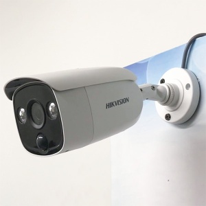 Camera supraveghere analogica HikVision Bullet 2MP DS-2CE12D8T-PIRLO(2.8mm), senzor PIR incorporat, Ultra Low Light 0.003 lux, WDR 130dB, stroboscop, EXIR 2.0, IR 20m, Turbo HD, iesire alarma, protectie IP67, 3D DNR - Img 3
