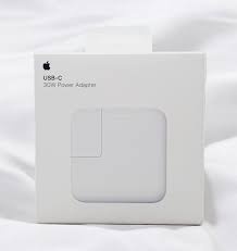 Apple USB-C 30W POWER ADAPTER