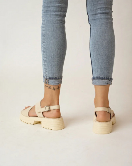 Džombaste bele sandale od kože, slika 5